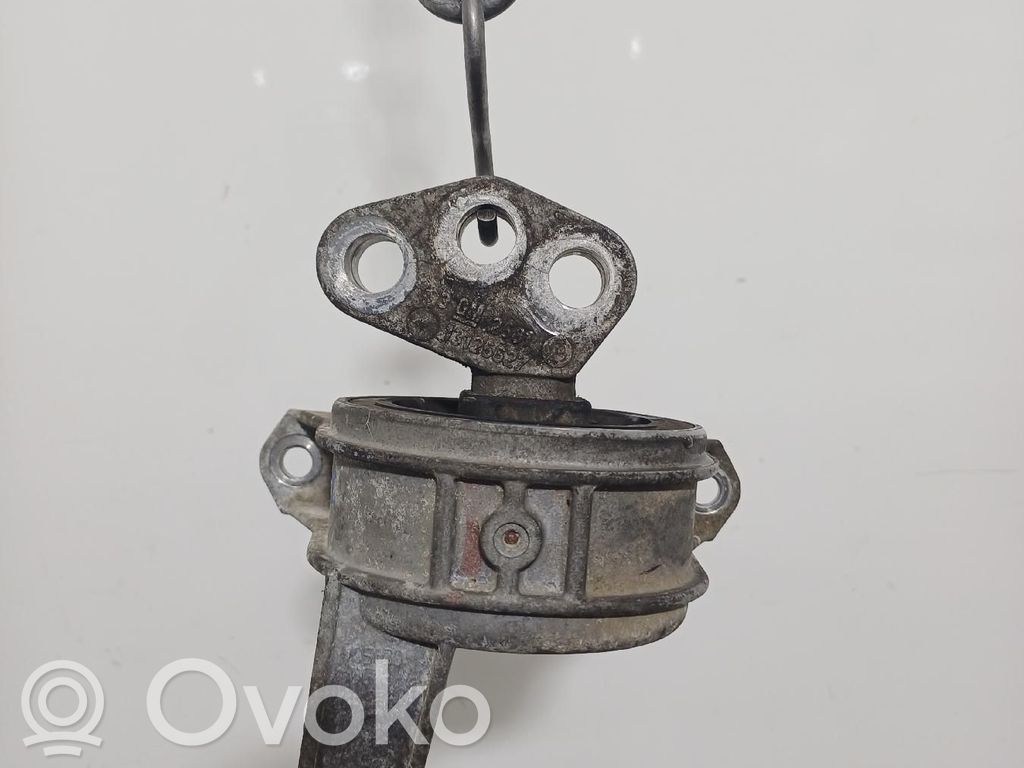 Moottorin kiinnikekorvake   24427298