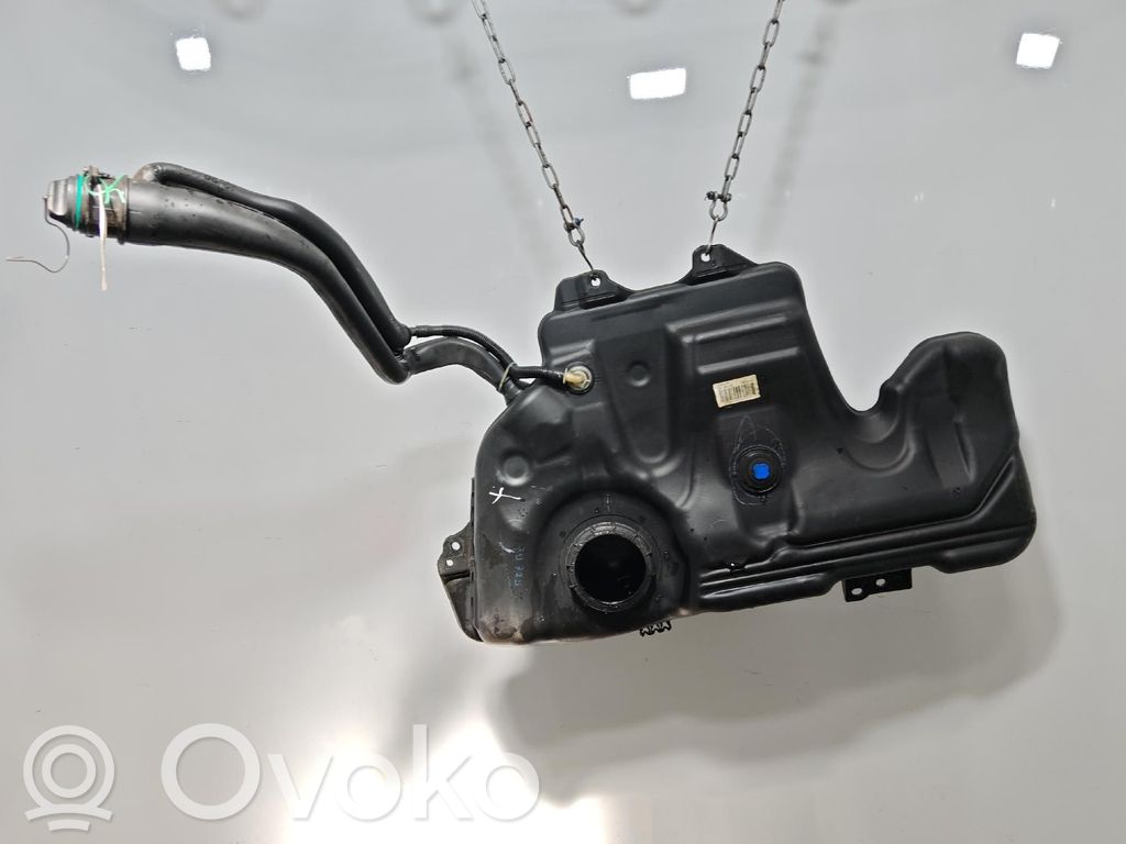 Depósito de combustible   172037359R