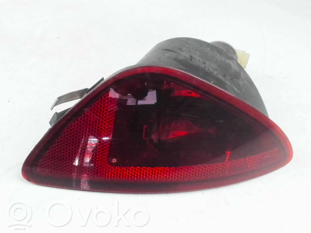 Renault Clio III Luz del parachoques trasero