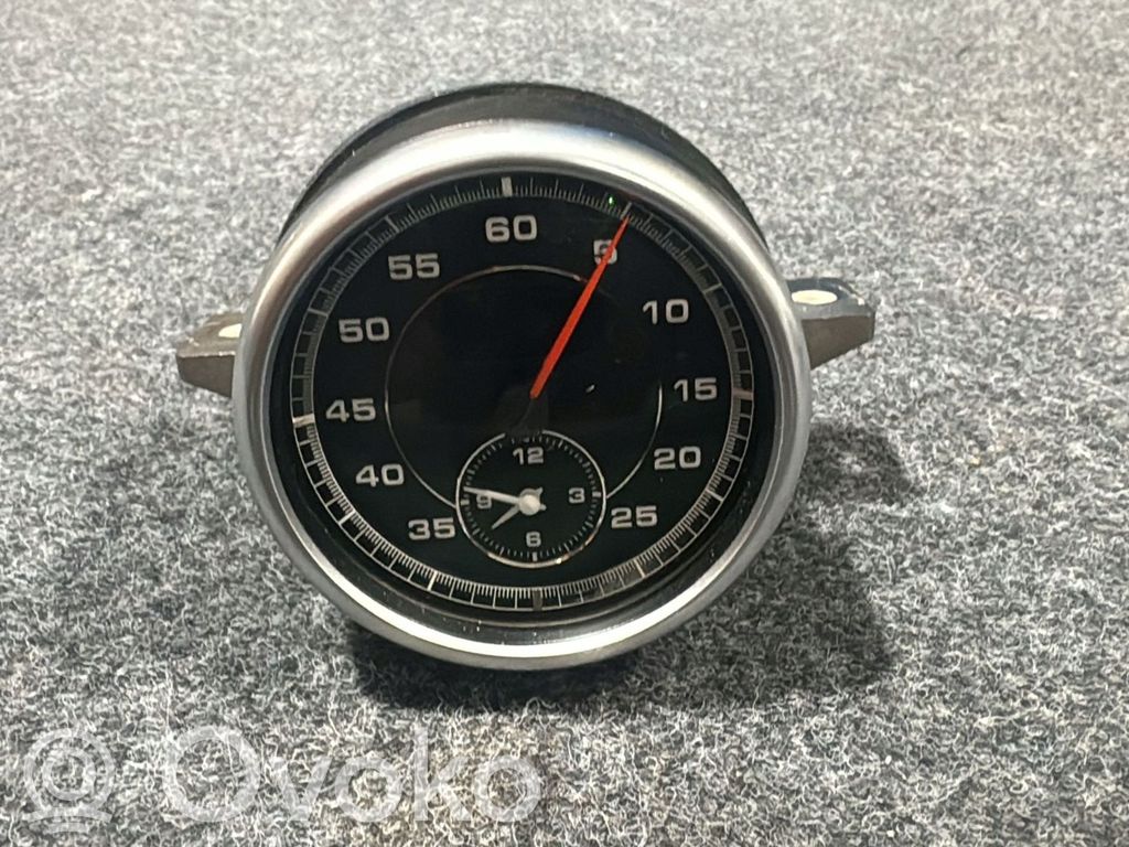 Porsche Cayenne (92A) Kello 