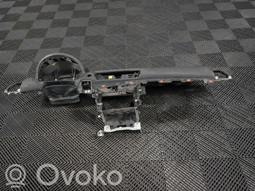 BMW 5 E60 E61 Panelė 
