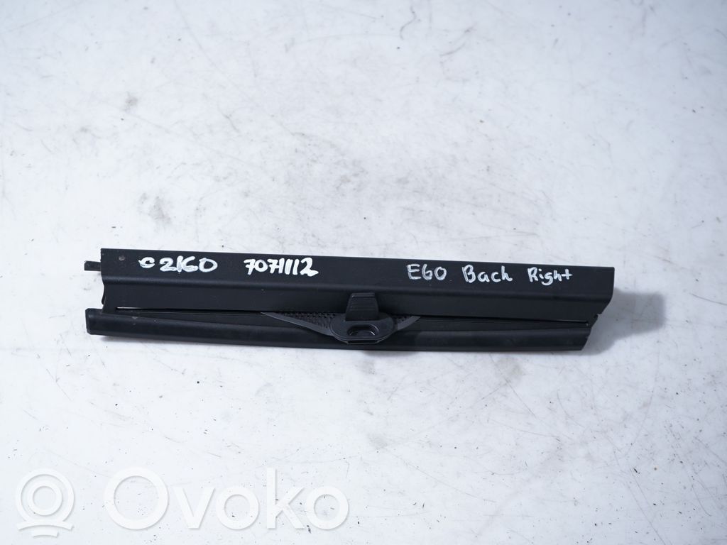 BMW 5 E60 E61 Galinė lango užuolaidėlė 