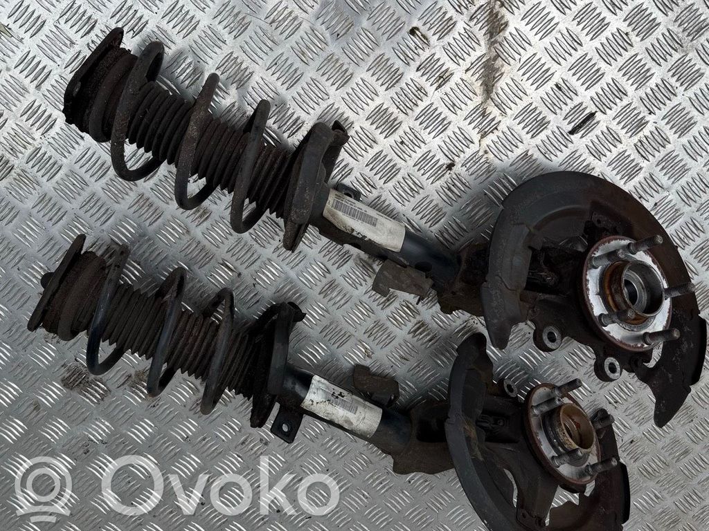 Stoßdämpfer vorne   30748847