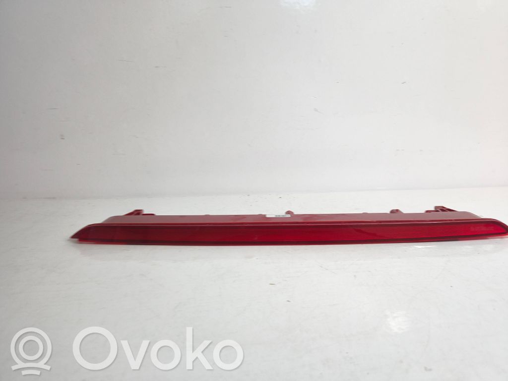Volkswagen Golf VIII Takaikkuna-takaspoileri 