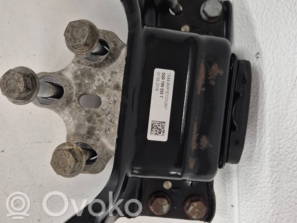 Engine mount bracket   5Q0199555T,5Q0199555T,02082016