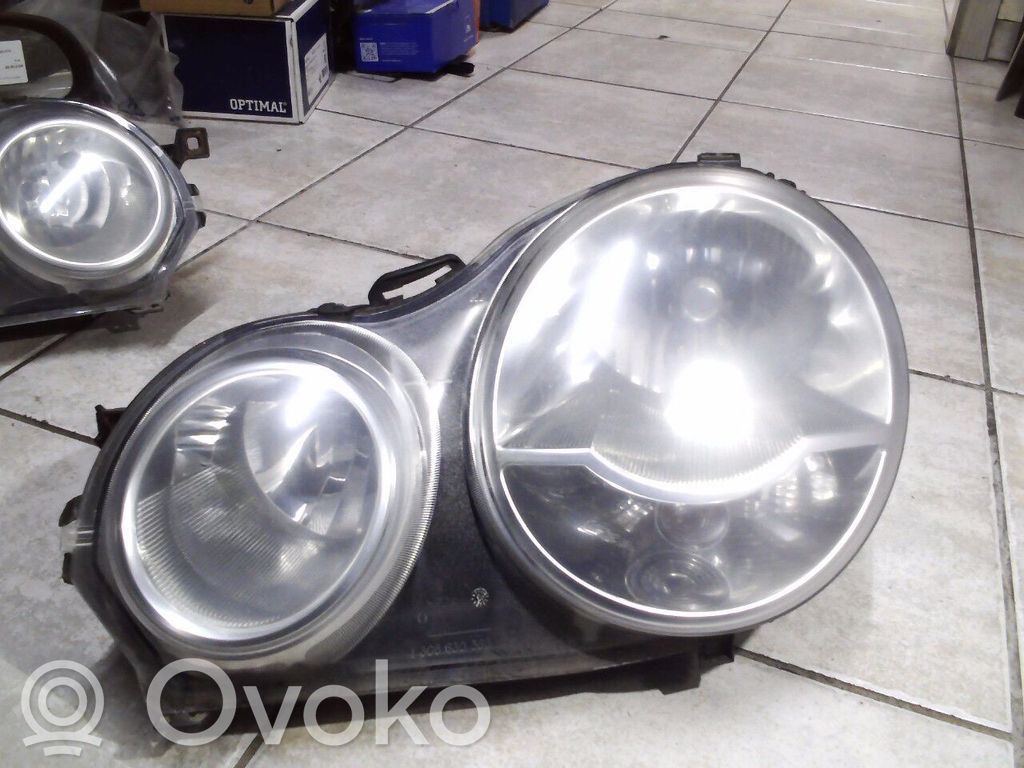 Volkswagen Polo IV 9N3 Lampa przednia 
