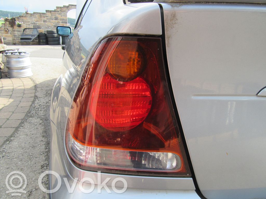 BMW 3 E46 Galinis žibintas kėbule 