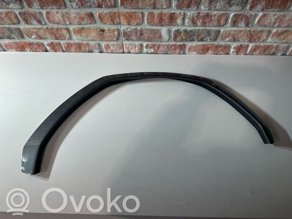 Lamborghini Urus Front arch trim 