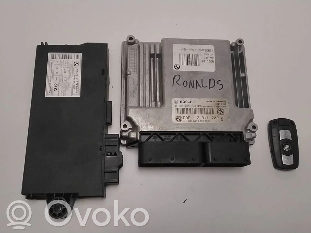 BMW 1 E81 E87 Engine control unit/module 