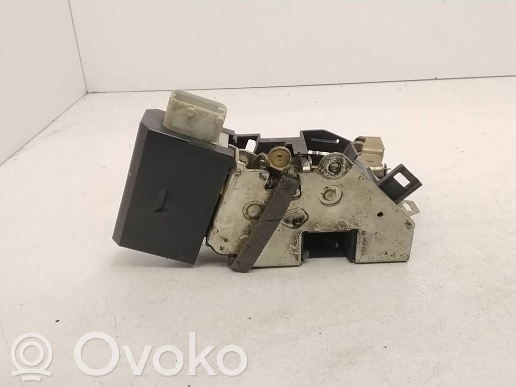 BMW 5 E39 Front door lock 