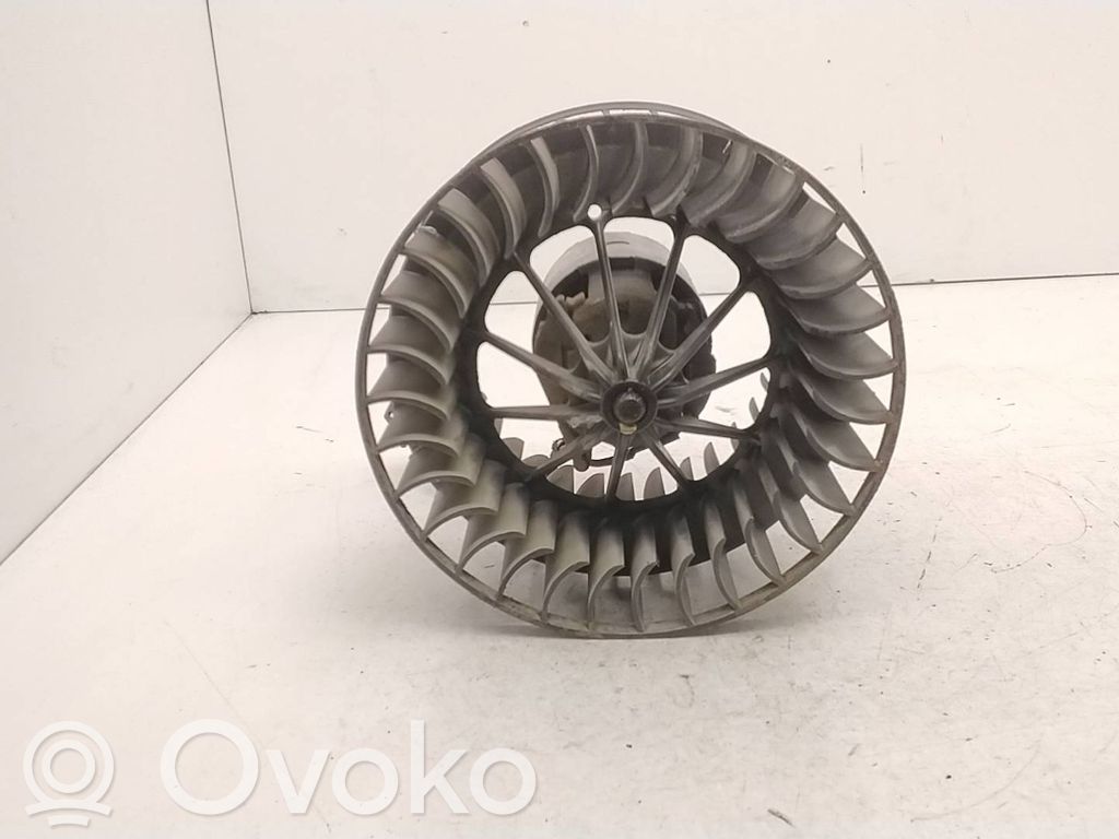 BMW 3 E36 Mazā radiatora ventilators 