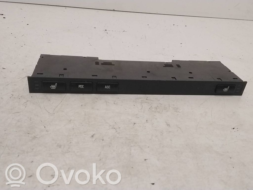 Seat heating switch   61318373715,03742023,110187