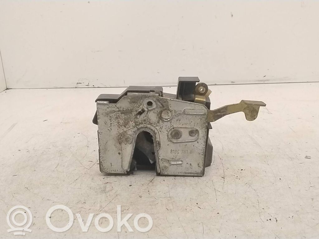 BMW 5 E34 Priekšpusē slēdzene 