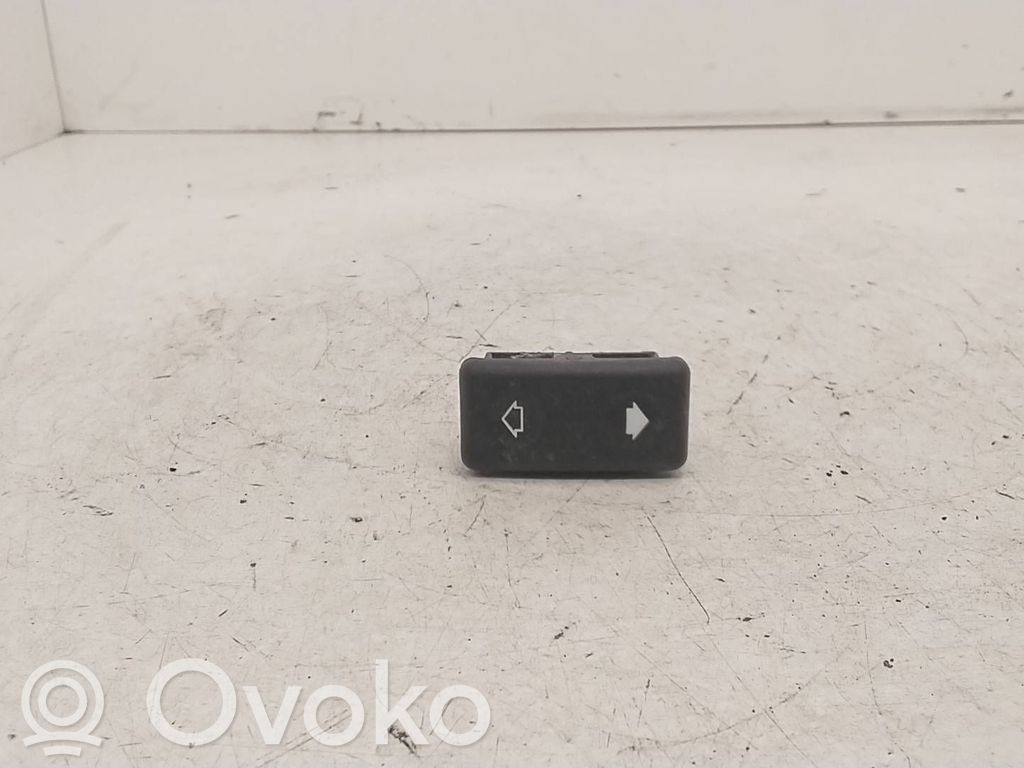BMW 5 E34 Electric window control switch 