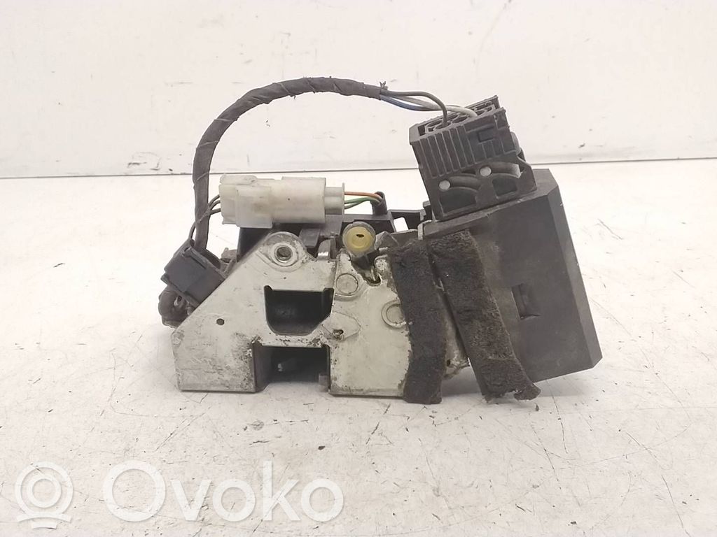 Front door lock   40620751,6711,8352165