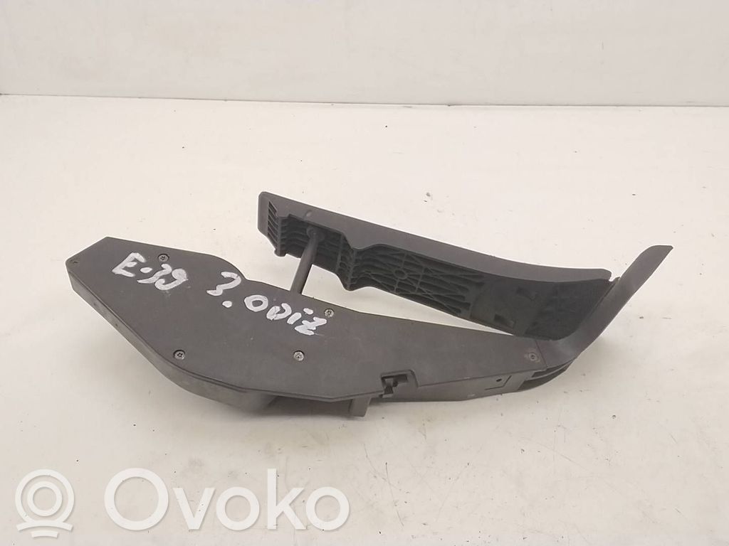 Accelerator throttle pedal   6753053,25916010,210700