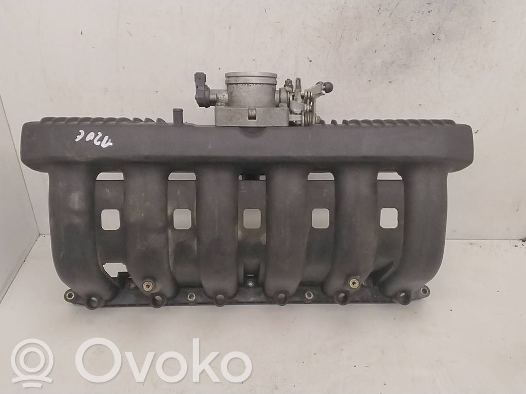 BMW 5 E39 Intake manifold 