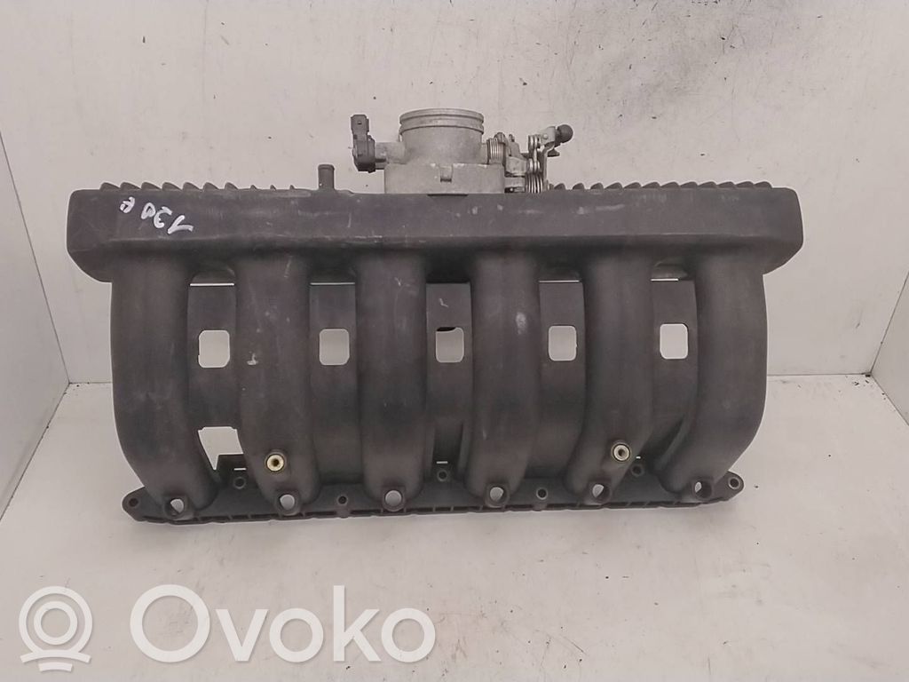 BMW 5 E39 Intake manifold 