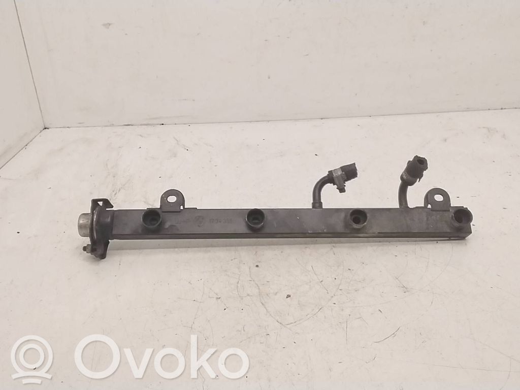 BMW 3 E36 Fuel main line pipe 