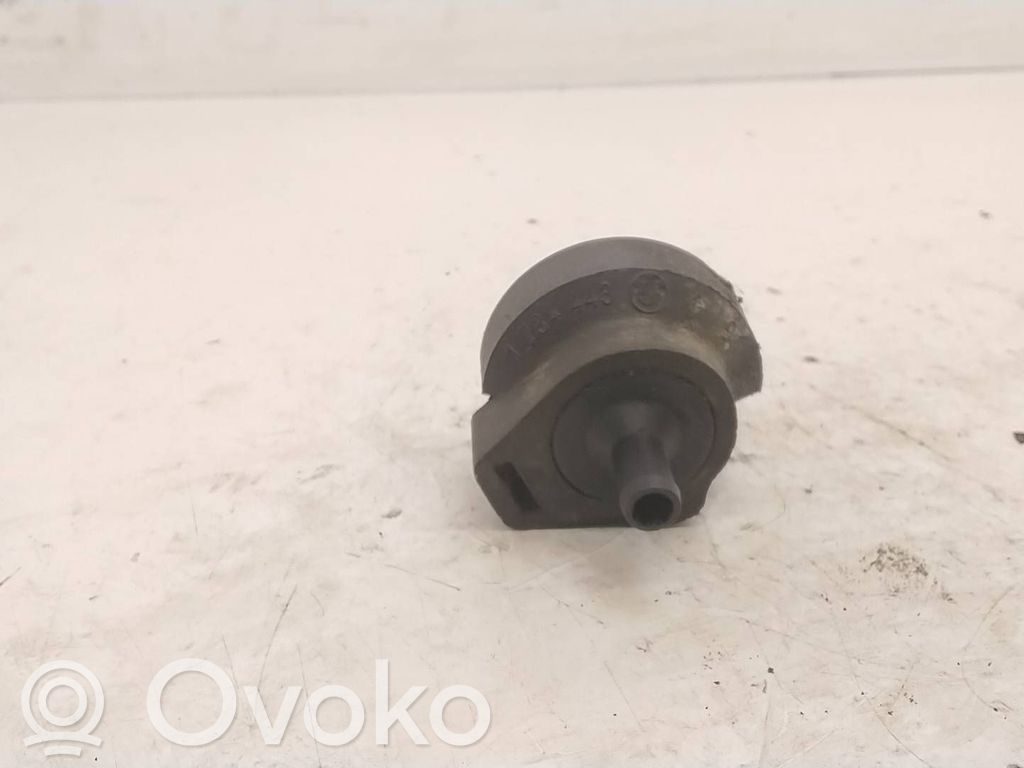 BMW 3 E36 Polttoainesäiliön venttiili 