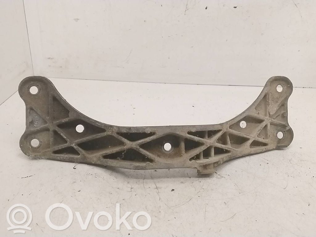 BMW 7 E38 Gearbox mounting bracket 
