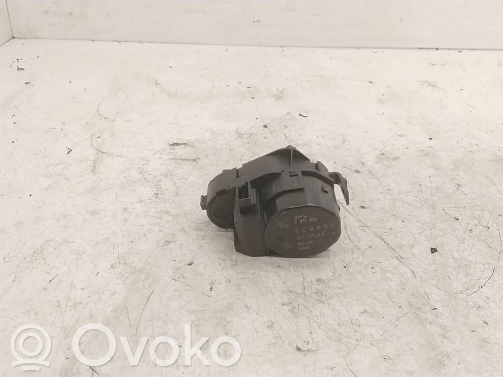 BMW 7 E65 E66 Oro sklendės varikliukas 