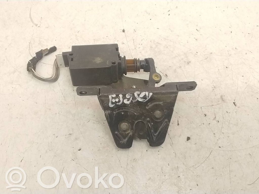 BMW 5 E39 Tailgate/trunk/boot lock/catch/latch 
