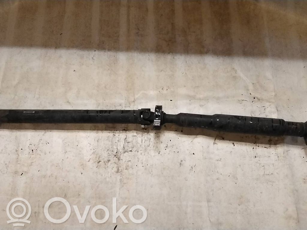 BMW 3 E90 E91 Kardanas komplekte 