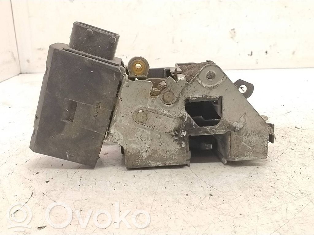 Etuoven lukko   8122203