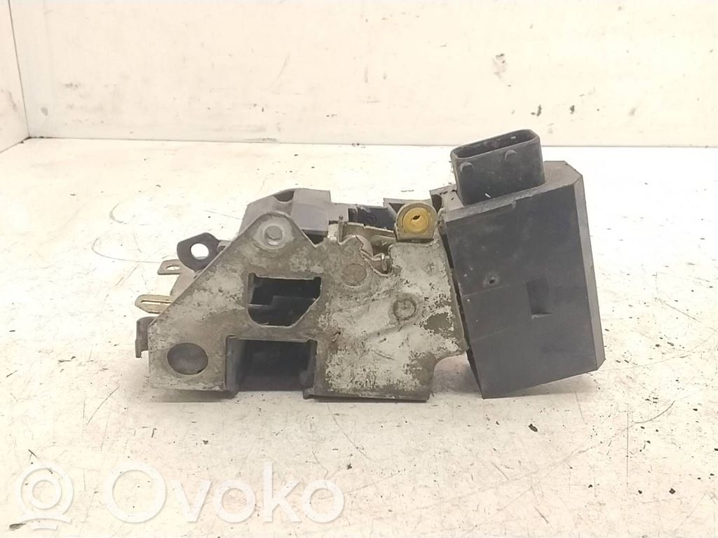 BMW 3 E36 Front door lock 