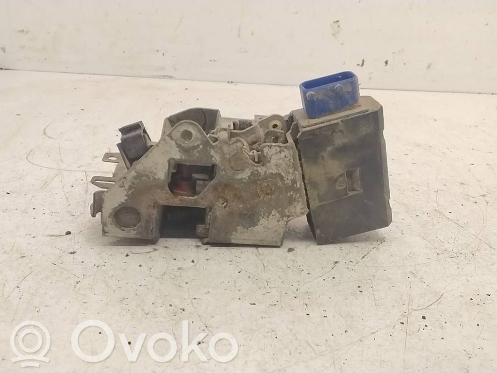 Takaoven lukko   8122420