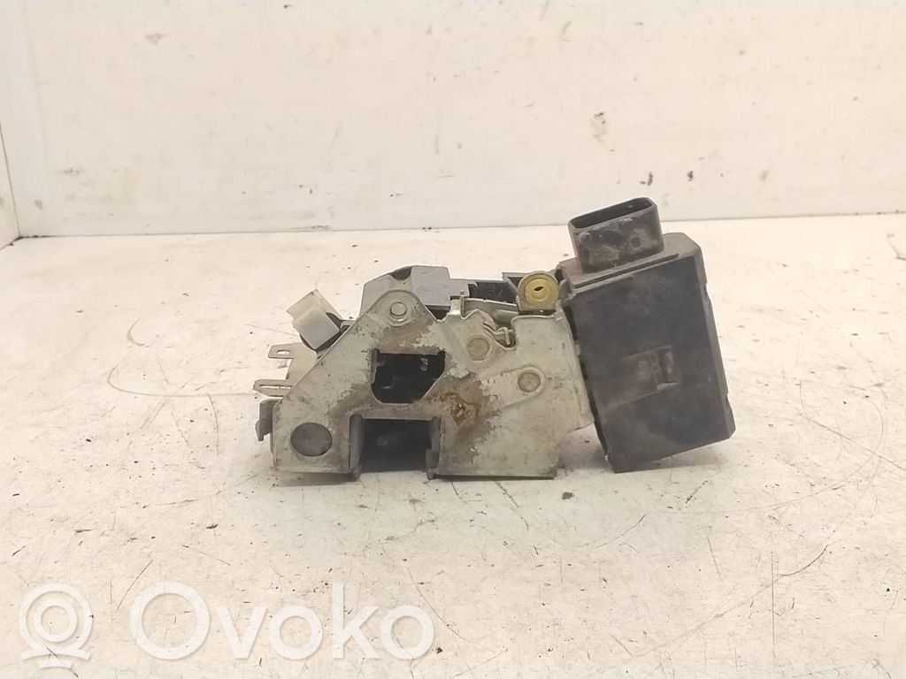 BMW 3 E36 Front door lock 
