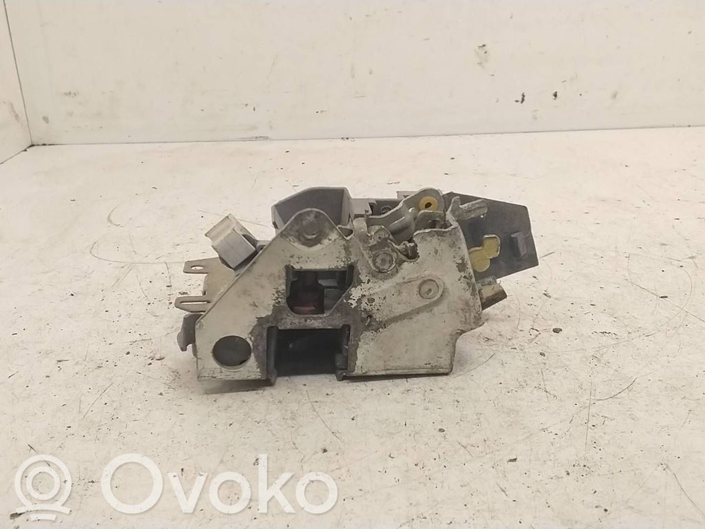 Takaoven lukko   8122420