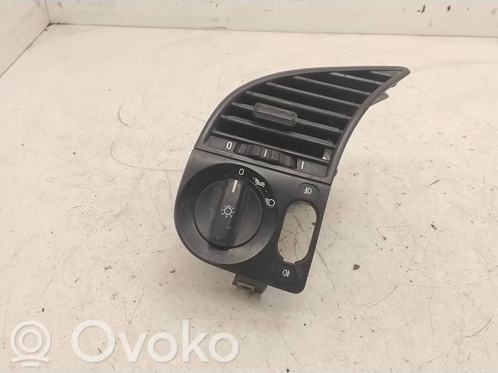 Lichtschalter   13933931,549345011