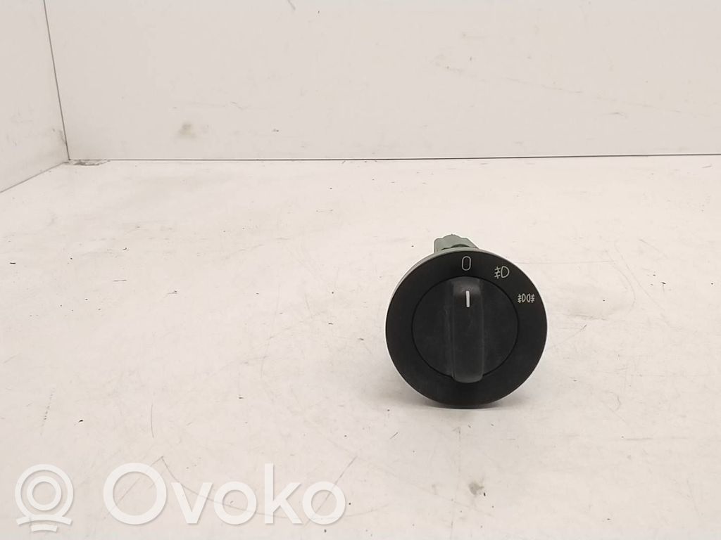 Sumuvalojen kytkin   6901342,6131