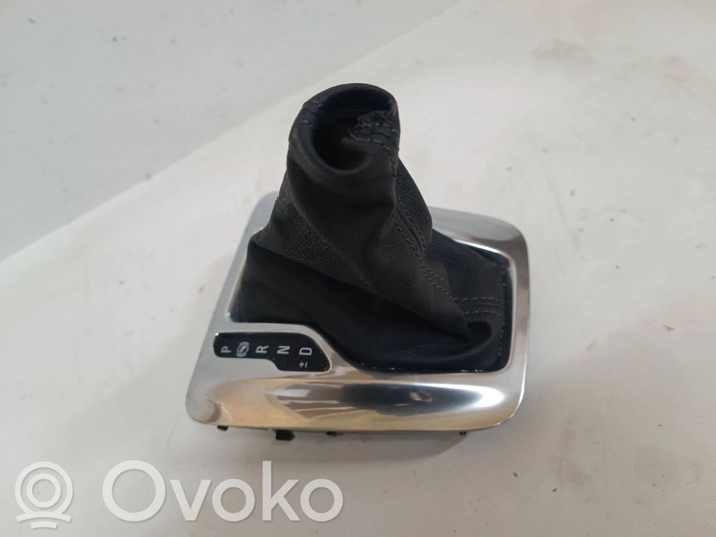 Opel Zafira C Ramka drążka zmiany biegów 