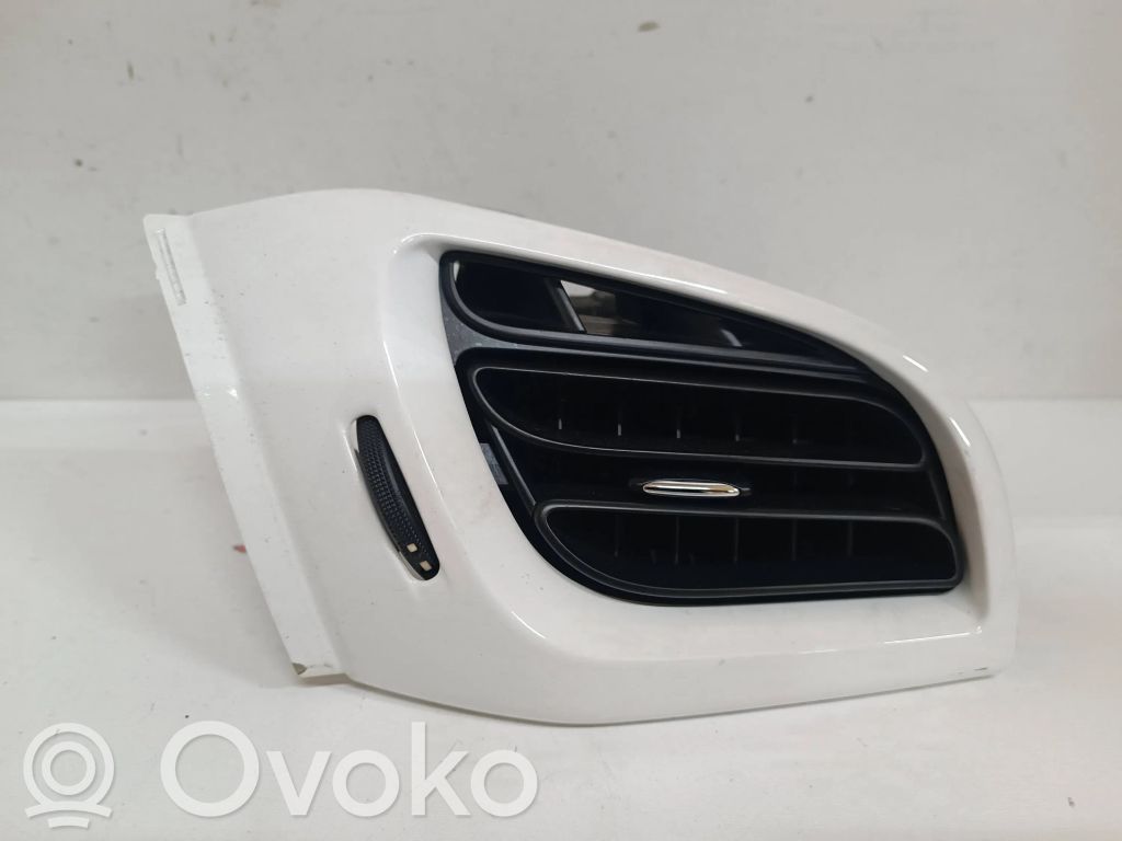 Citroen DS3 Moldura protectora de la rejilla de ventilación lateral del panel 