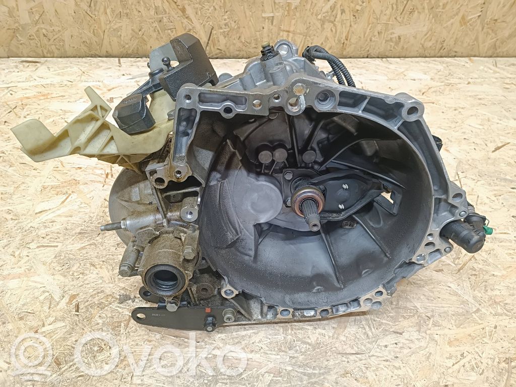 Citroen C4 III e-C4 Manualna 6-biegowa skrzynia biegów 