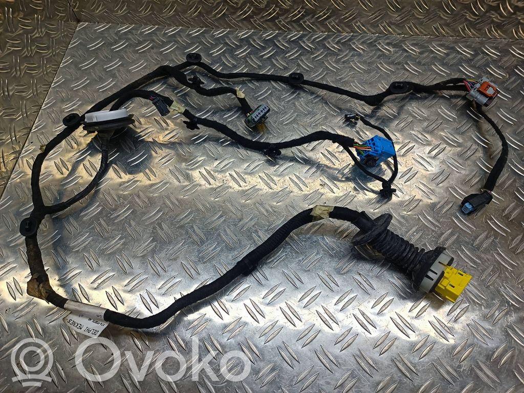 Cableado de puerta trasera   9826016080