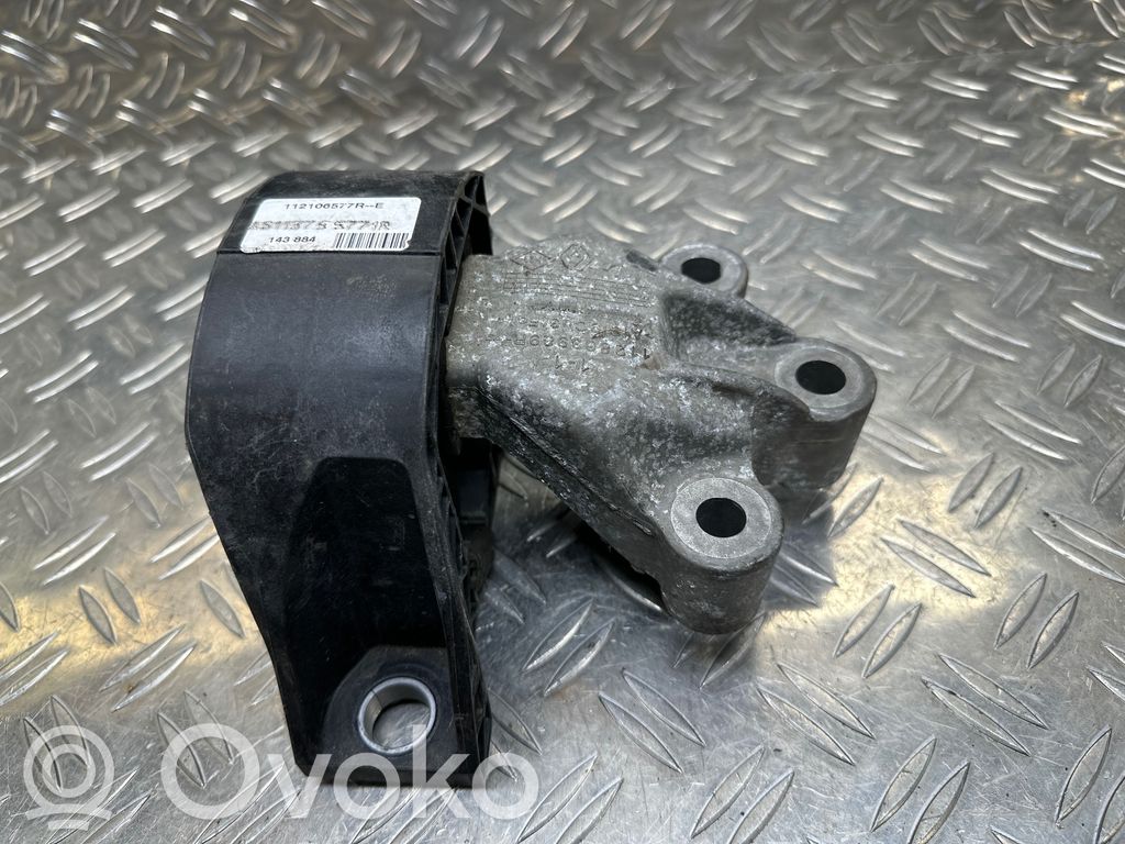 Renault Zoe Engine mount bracket 