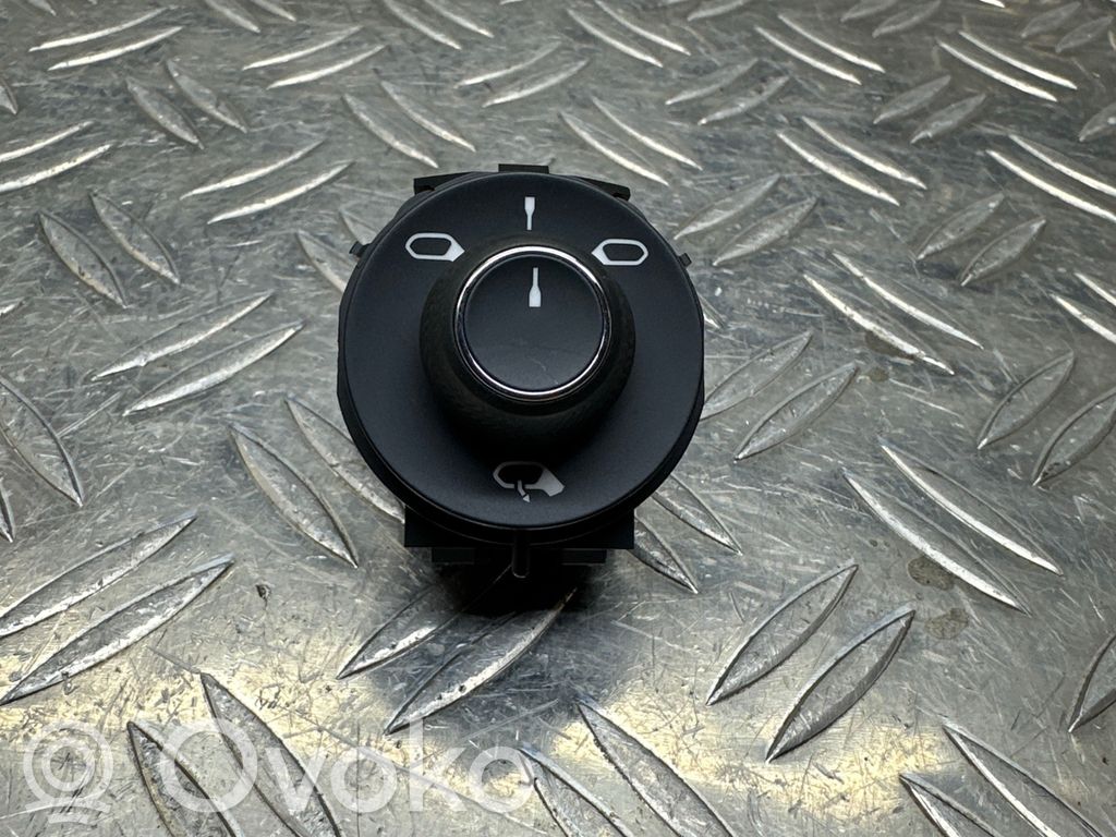 Citroen C3 Wing mirror switch 