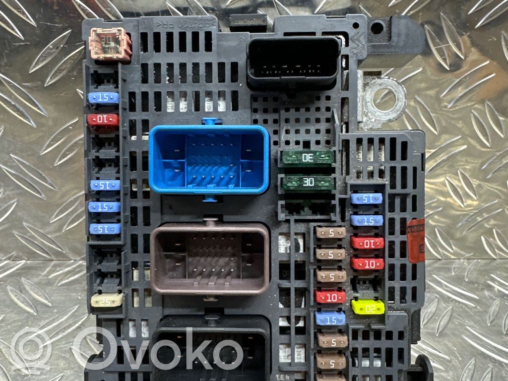 Citroen C4 II Picasso Unidad de control del BSM 