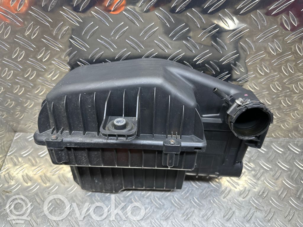 Peugeot 208 I Air filter box 