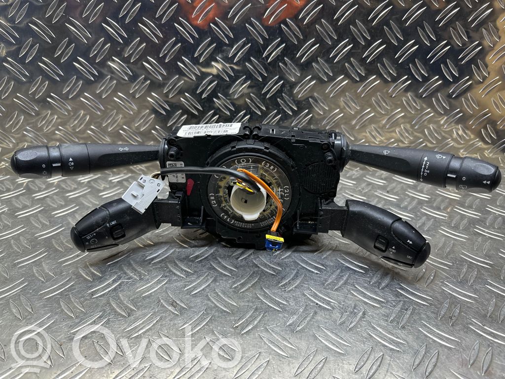 Peugeot 208 I Indicator stalk 
