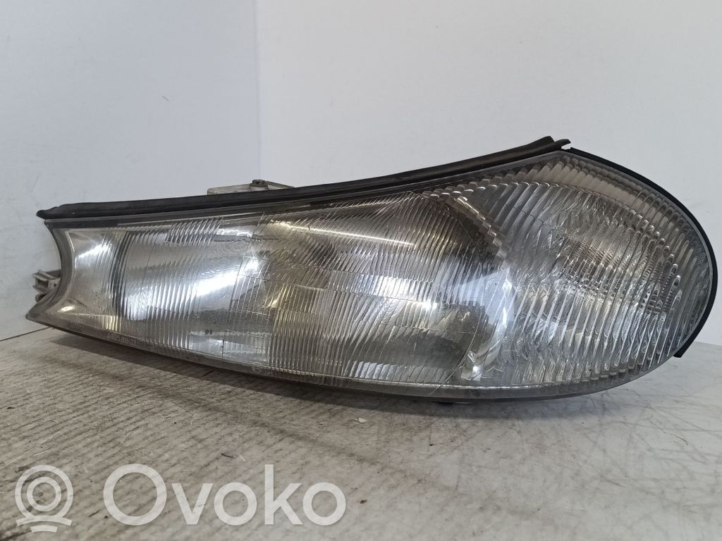 Ford Mondeo MK II Scheinwerfer 