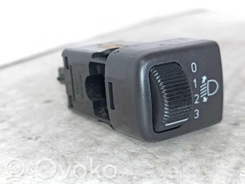 Headlight level height control switch   5471073,W206K