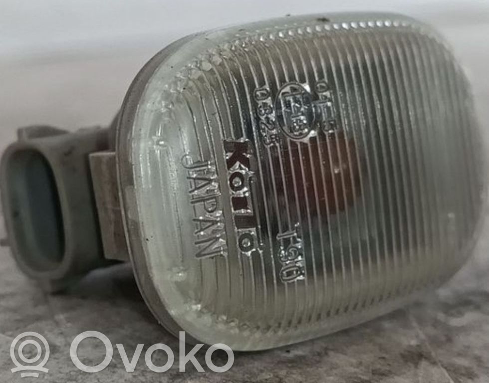 Front fender indicator light   0325