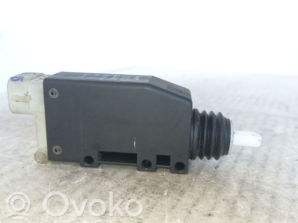 Saab 9-3 Ver1 Serrure de porte avant 