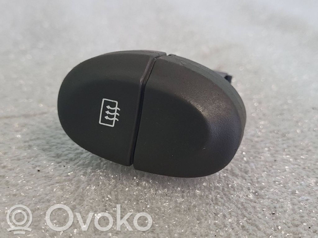 Renault Scenic I Stiklo šildymo elektra jungtukas 