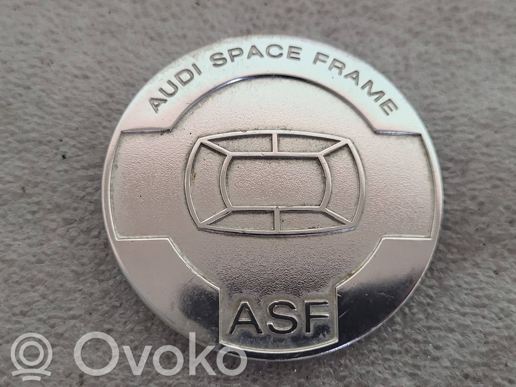 Audi A8 S8 D3 4E Ražotāja emblēma 